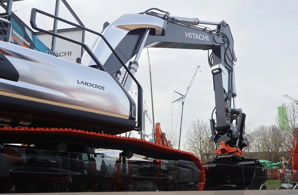 BUILDING THE FUTURE: HITACHI CONSTRUCTION TO REBRAND AS LANDCROS IN 2027 Hitachi Construction Landcros