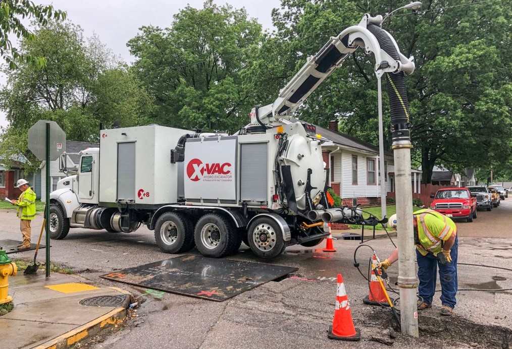 Hydro excavation: discover the capabilities of the x-vac hydro excavator lineup x vac hydro excavator working2