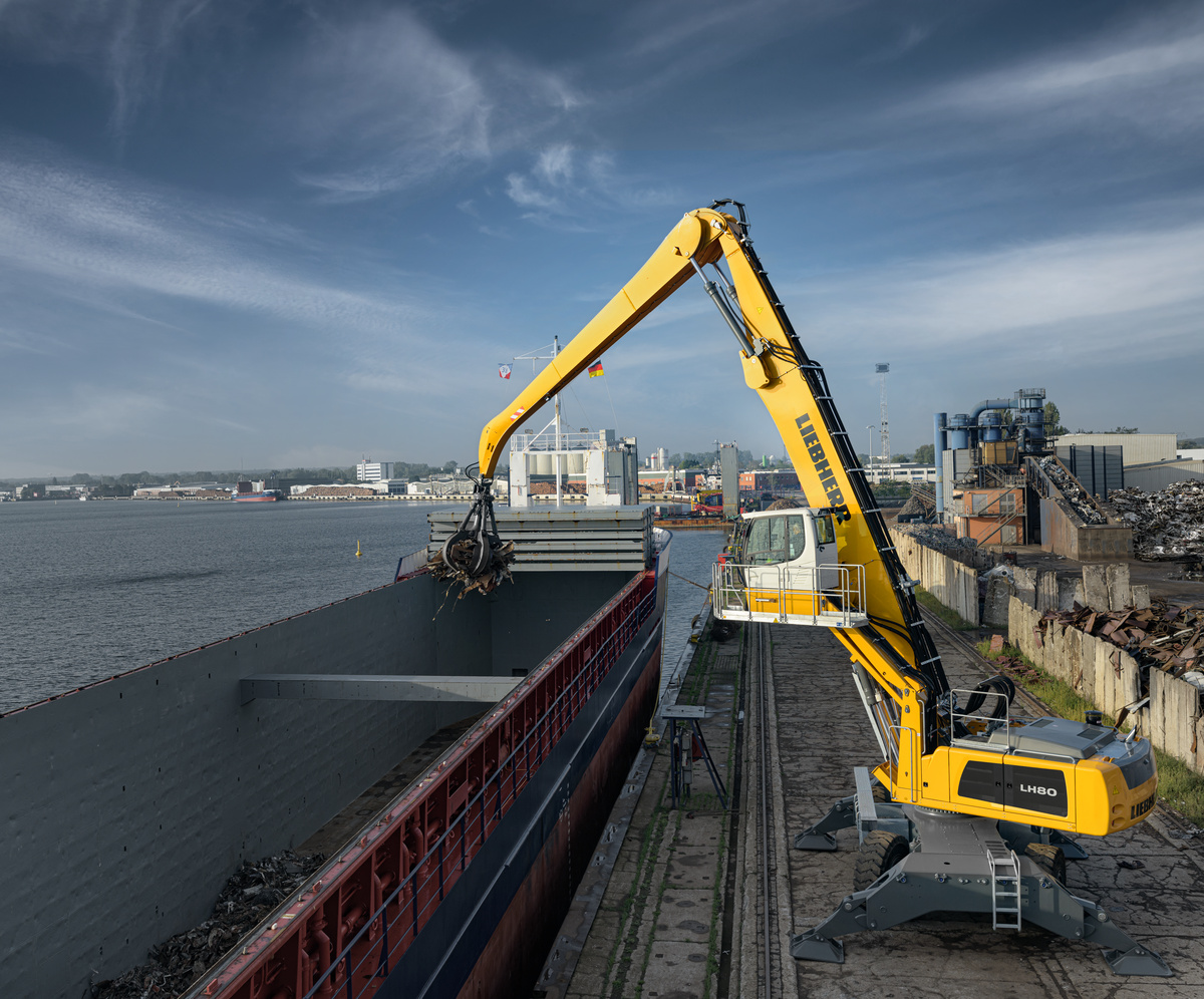 Liebherr lh80m mobile material handlers