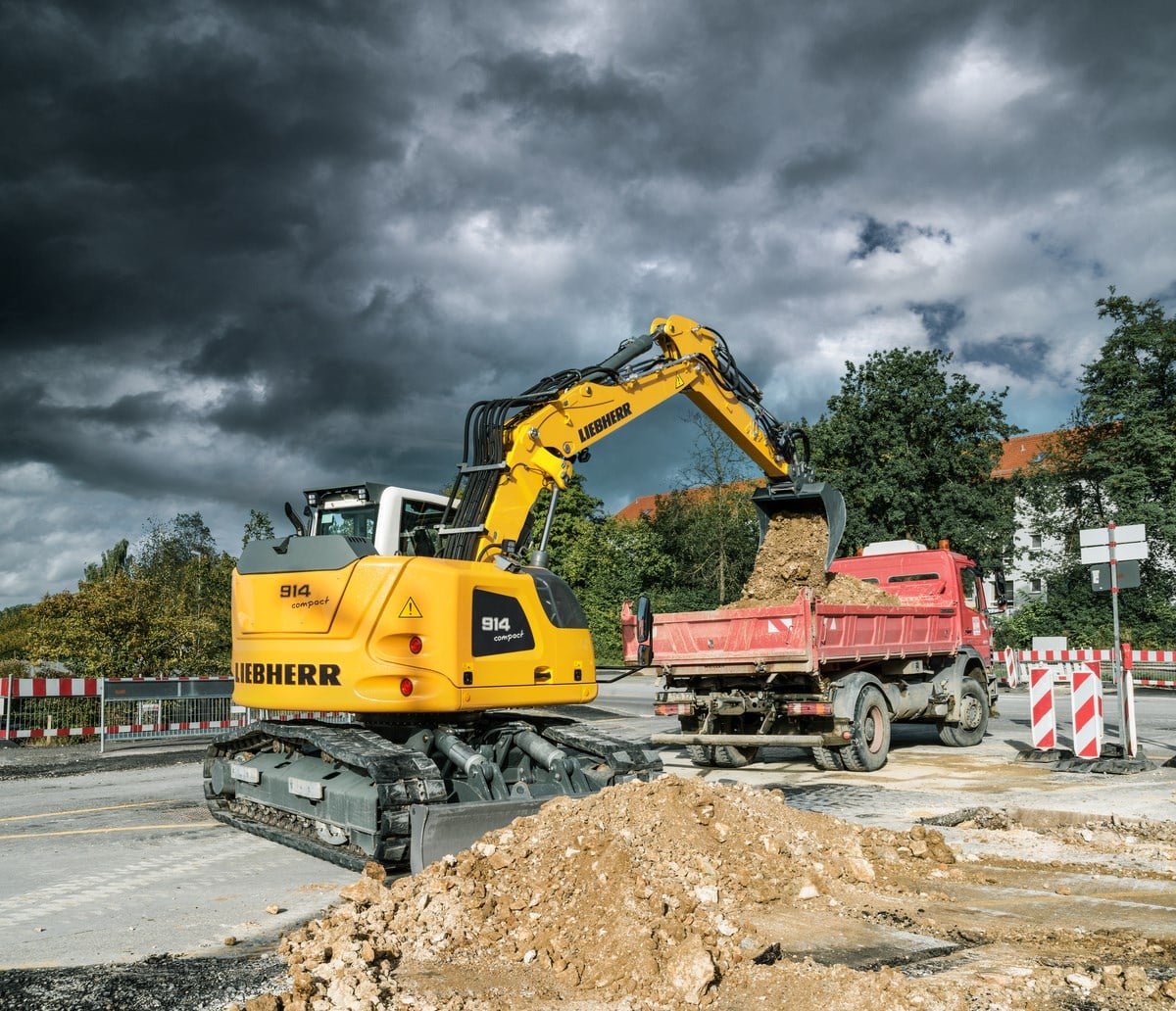 Liebherr r914 compact litronic