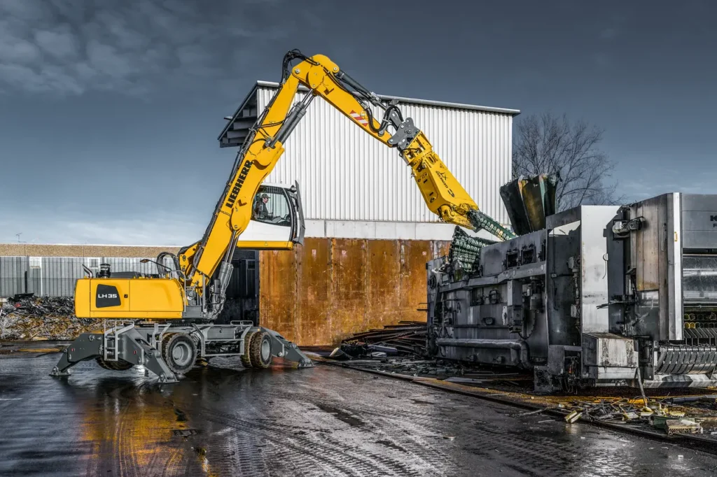 Liebherr mobile material handlers - lh35m industry litronic