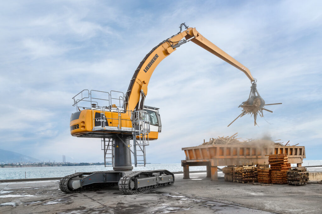 Liebherr crawler material handlers - lh50c high rise industry litronic