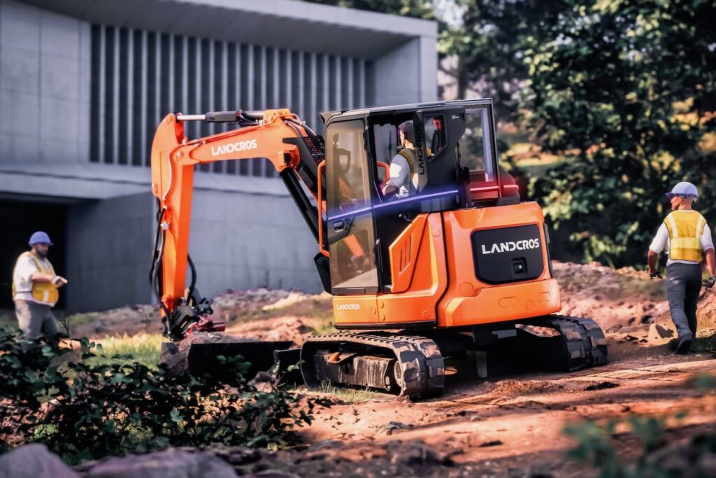 Landcross mini excavators - hitachi