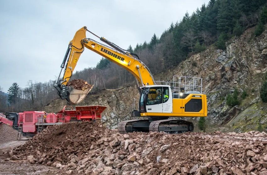 Liebherr crawler excavators - r926 litronic g8