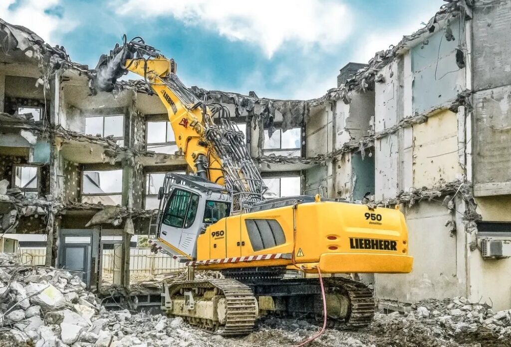 Liebherr crawler excavators - r950 - demolition - g6