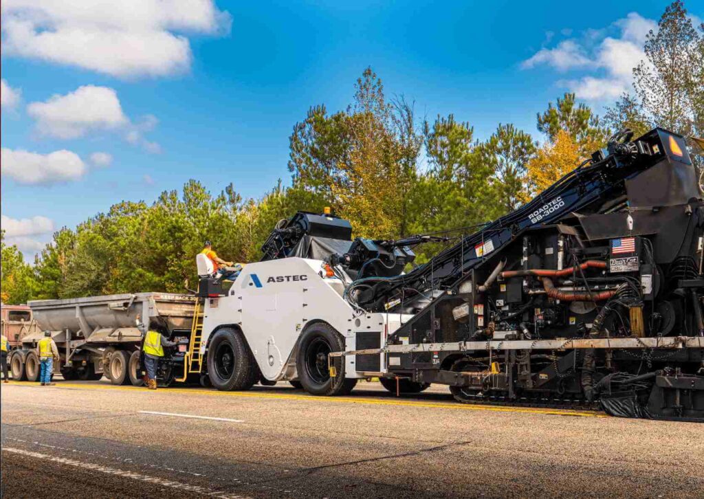 Astec sb-3000 - material transfer vehicle