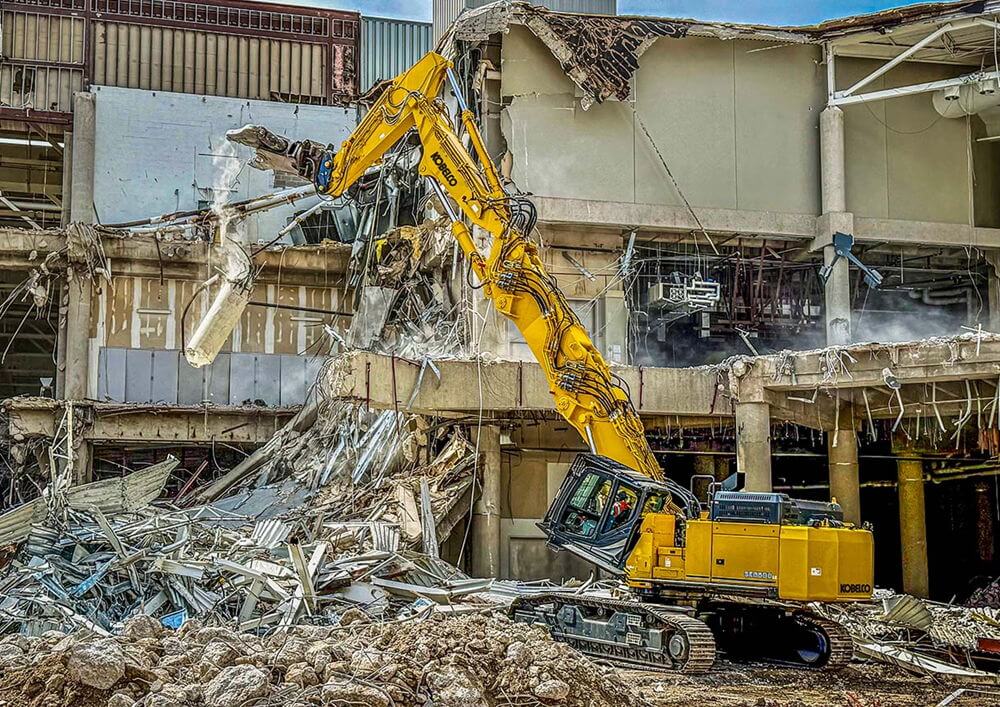 Kobelco demo excavators - sk650dlc-11